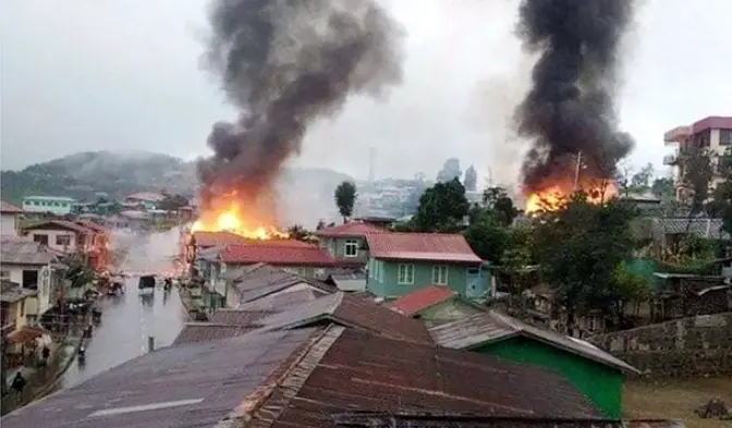 মিয়ানমারে ফের সেনাবাহিনী ও জান্তাবিরোধী বিদ্রোহীদের মধ্যে সংঘর্ষ মিয়ানমারে ফের সেনাবাহিনী ও জান্তাবিরোধী বিদ্রোহীদের মধ্যে সংঘর্ষ