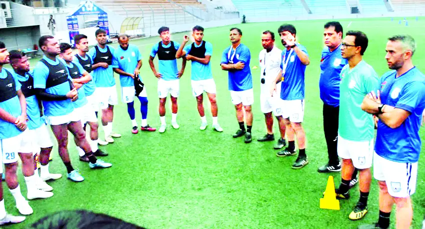 ফুটবলারদের নৈপুণ্যে খুশি নতুন কোচ অস্কার ফুটবলারদের নৈপুণ্যে খুশি নতুন কোচ অস্কার