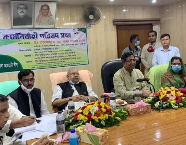 স্বাধীনতা বিরোধী শক্তি এখনও তৎপর ॥ কৃষিমন্ত্রী স্বাধীনতা বিরোধী শক্তি এখনও তৎপর ॥ কৃষিমন্ত্রী