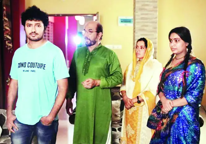 সৈকতের নাটক ‘চুড়িওয়ালী’ সৈকতের নাটক ‘চুড়িওয়ালী’
