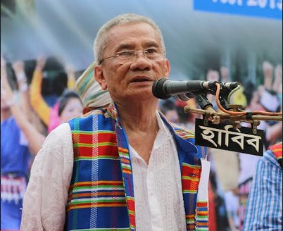 অবশেষে জাতীয় পরিচয়পত্র নিয়ে করোনার টিকা গ্রহণ করলেন সন্তু লারমা অবশেষে জাতীয় পরিচয়পত্র নিয়ে করোনার টিকা গ্রহণ করলেন সন্তু লারমা