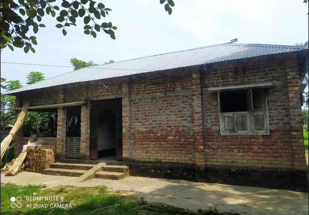 লালপুরে এক চেয়ারম্যানের বিরুদ্ধে মুক্তিযোদ্ধার জমি দখলের অভিযোগ লালপুরে এক চেয়ারম্যানের বিরুদ্ধে মুক্তিযোদ্ধার জমি দখলের অভিযোগ