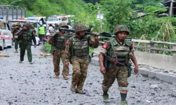 মিয়ানমারে বিদ্রোহী-সেনা সংঘর্ষ ॥ সামরিক বাহিনীর ৩০ সদস্য নিহত