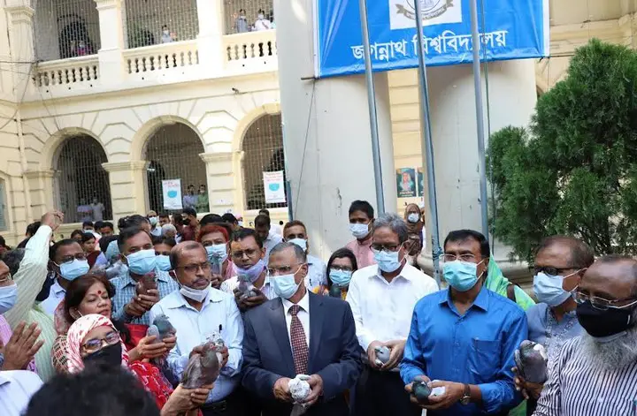 জগন্নাথ বিশ্ববিদ্যালয় দিবসে টিকা প্রদান কার্যক্রম শুরু জগন্নাথ বিশ্ববিদ্যালয় দিবসে টিকা প্রদান কার্যক্রম শুরু