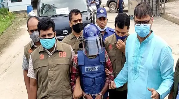 পূজামণ্ডপে কোরআন শরিফ রাখার কথা ‘স্বীকার করেছেন’ ইকবাল পূজামণ্ডপে কোরআন শরিফ রাখার কথা ‘স্বীকার করেছেন’ ইকবাল