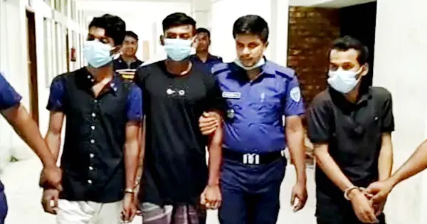 নোয়াখালীতে মন্দিরে হামলা ॥ ৩ আসামির ‘স্বীকারোক্তিমূলক’ জবানবন্দি নোয়াখালীতে মন্দিরে হামলা ॥ ৩ আসামির ‘স্বীকারোক্তিমূলক’ জবানবন্দি