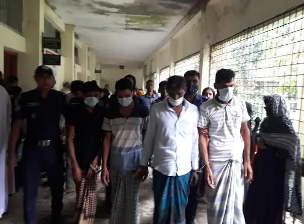 মাদারীপুরে অস্ত্র মামলায় ৬ জনের সাজা মাদারীপুরে অস্ত্র মামলায় ৬ জনের সাজা