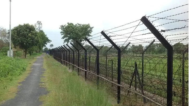 রাজশাহী সীমান্ত থেকে যুবকের গুলিবিদ্ধ লাশ উদ্ধার রাজশাহী সীমান্ত থেকে যুবকের গুলিবিদ্ধ লাশ উদ্ধার