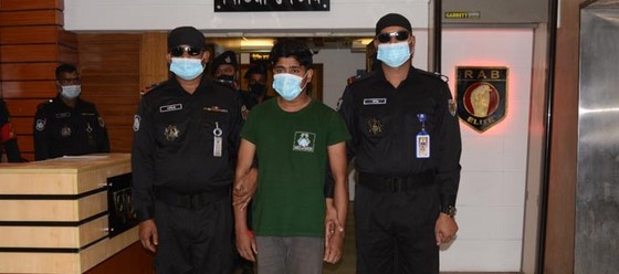 হিন্দুদের উত্তেজিত করতে উসকানি ছড়াতেন আশিষ হিন্দুদের উত্তেজিত করতে উসকানি ছড়াতেন আশিষ