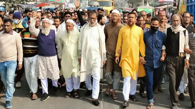 খোকা রাজাকারের ফাঁসির রায়ে আদমদীঘিতে আনন্দ মিছিল, মিষ্টি বিতরণ খোকা রাজাকারের ফাঁসির রায়ে আদমদীঘিতে আনন্দ মিছিল, মিষ্টি বিতরণ