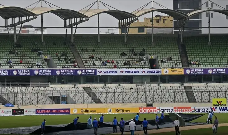 ৬.২ ওভার পর আবার বৃষ্টিতে থেমে গেছে মিরপুর টেস্ট ৬.২ ওভার পর আবার বৃষ্টিতে থেমে গেছে মিরপুর টেস্ট
