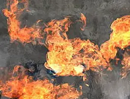 আড়াইহাজারে আগুনে দুই শিশুসহ একই পরিবারের চারজন দগ্ধ আড়াইহাজারে আগুনে দুই শিশুসহ একই পরিবারের চারজন দগ্ধ