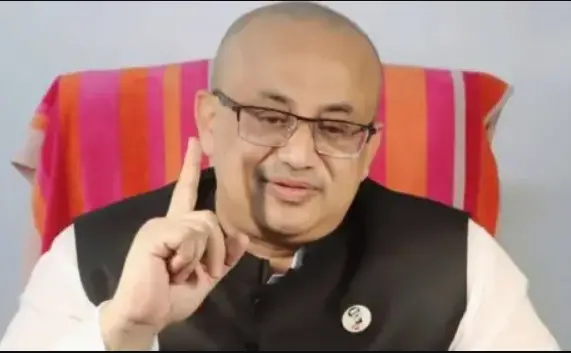 ঢাকা ছেড়ে কোথায় পালালেন ডা. মুরাদ? ঢাকা ছেড়ে কোথায় পালালেন ডা. মুরাদ?