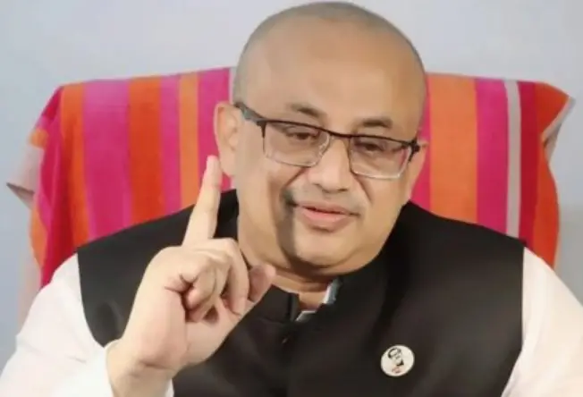 বিদেশ যাওয়ার চেষ্টায় মুরাদ বিদেশ যাওয়ার চেষ্টায় মুরাদ