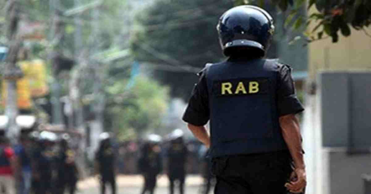 স্বামীবাগের সেই বাড়িতে ‘রাষ্ট্রবিরোধী চক্রান্তকারী’ সন্দেহে আটক ৫ স্বামীবাগের সেই বাড়িতে ‘রাষ্ট্রবিরোধী চক্রান্তকারী’ সন্দেহে আটক ৫