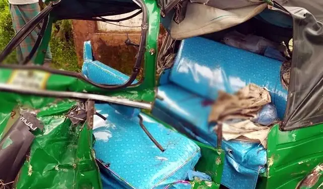 কুমিল্লায় বাস-অটোরিকশা সংঘর্ষে নিহত ২ কুমিল্লায় বাস-অটোরিকশা সংঘর্ষে নিহত ২
