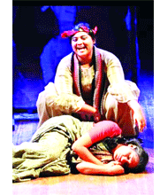 নাটনন্দন নাট্যোৎসবে ‘নারী ও রাক্ষসী’ নাটনন্দন নাট্যোৎসবে ‘নারী ও রাক্ষসী’