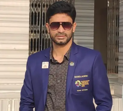২০ ঘণ্টা পর বাড়ি ফিরলেন জাতীয় হকি দলের সাবেক অধিনায়ক ২০ ঘণ্টা পর বাড়ি ফিরলেন জাতীয় হকি দলের সাবেক অধিনায়ক