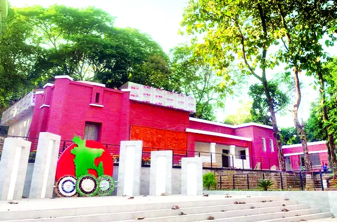 শত বছর পর জাদুঘর হচ্ছে চট্টগ্রামের সেই অস্ত্রাগার শত বছর পর জাদুঘর হচ্ছে চট্টগ্রামের সেই অস্ত্রাগার