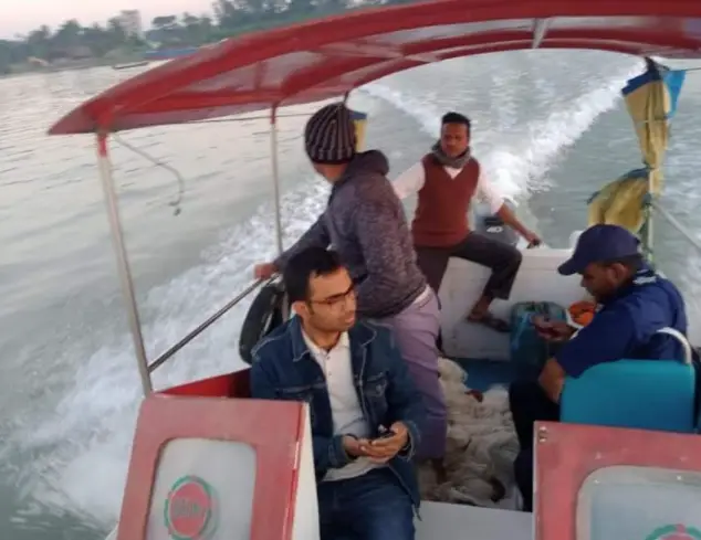 হালদায় আবারও অভিযানে ৬ হাজার মিটার জাল জব্দ, ৩ টি নৌকা আটক হালদায় আবারও অভিযানে ৬ হাজার মিটার জাল জব্দ, ৩ টি নৌকা আটক