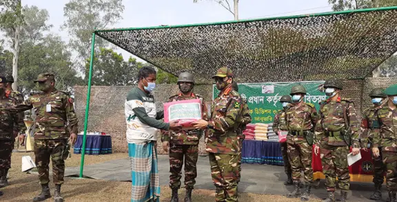 বাংলাদেশ সেনাবাহিনী হবে জনগণের বাহিনী : সেনাপ্রধান বাংলাদেশ সেনাবাহিনী হবে জনগণের বাহিনী : সেনাপ্রধান