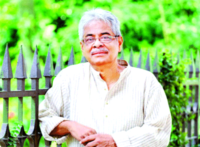 যার এখনও দাড়ি-গোঁফ উঠেনি সে লিখবে সিনেমার গান! যার এখনও দাড়ি-গোঁফ উঠেনি সে লিখবে সিনেমার গান!