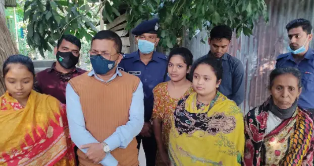 রুপাসহ তিন বোনের দায়িত্ব নিলেন উপমন্ত্রী শামীম রুপাসহ তিন বোনের দায়িত্ব নিলেন উপমন্ত্রী শামীম