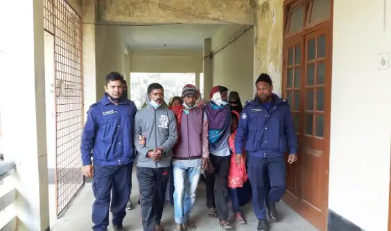 কুষ্টিয়ায় যুবক হত্যা মামলায় একজনের আমৃত্যু ও দু’জনের যাবজ্জীবন কারাদন্ড কুষ্টিয়ায় যুবক হত্যা মামলায় একজনের আমৃত্যু ও দু’জনের যাবজ্জীবন কারাদন্ড