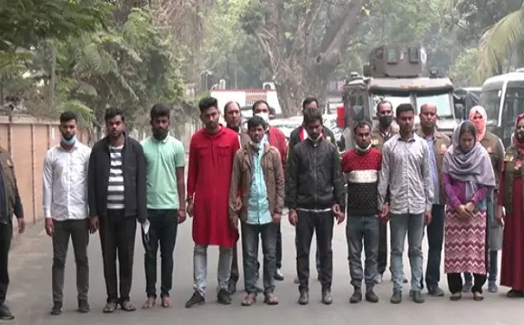 প্রশ্নপত্র ফাঁসের অভিযোগে উপজেলা ভাইস চেয়ারম্যানসহ গ্রেফতার ১০ প্রশ্নপত্র ফাঁসের অভিযোগে উপজেলা ভাইস চেয়ারম্যানসহ গ্রেফতার ১০