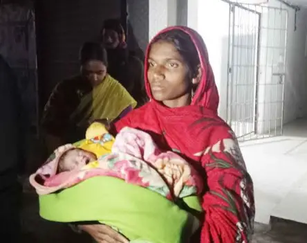 মাদারীপুরে চিকিৎসার অবহেলায় সদ্য ভূমিষ্ঠ শিশু মৃত্যুর অভিযোগ মাদারীপুরে চিকিৎসার অবহেলায় সদ্য ভূমিষ্ঠ শিশু মৃত্যুর অভিযোগ
