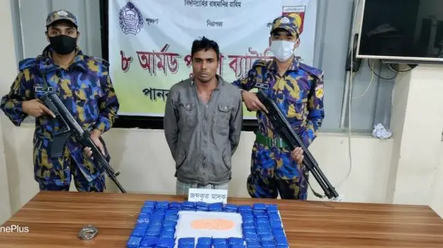 সোনারগাঁয়ে দুই এসআই হত্যা মামলার আসামি ৯দিন পর গ্রেফতার সোনারগাঁয়ে দুই এসআই হত্যা মামলার আসামি ৯দিন পর গ্রেফতার