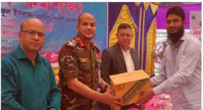 লালমনিরহাটে অর্ধশত চা চাষীকে চা বোর্ডের চেয়ারম্যানের প্রণোদনা বিতরণ লালমনিরহাটে অর্ধশত চা চাষীকে চা বোর্ডের চেয়ারম্যানের প্রণোদনা বিতরণ