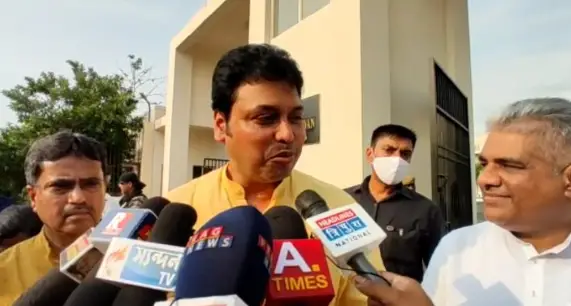 ত্রিপুরার মুখ্যমন্ত্রীর পদ থেকে পদত্যাগ বিপ্লব কুমারের ত্রিপুরার মুখ্যমন্ত্রীর পদ থেকে পদত্যাগ বিপ্লব কুমারের