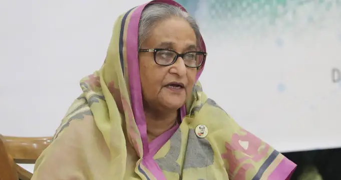 ‘রাজধানীতে বসে সমালোচনা না করে গ্রামে গিয়ে পরিবর্তনটা দেখুন’ ‘রাজধানীতে বসে সমালোচনা না করে গ্রামে গিয়ে পরিবর্তনটা দেখুন’