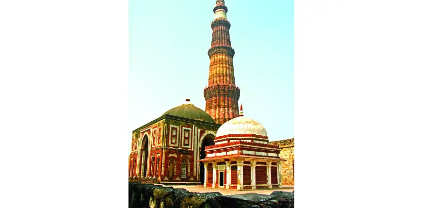 কুতুব মিনার নিয়ে বিতর্ক কুতুব মিনার নিয়ে বিতর্ক