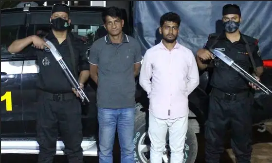 সোনারগাঁও থেকে ৫০ কেজি গাঁজাসহ দুইজন গ্রেফতার সোনারগাঁও থেকে ৫০ কেজি গাঁজাসহ দুইজন গ্রেফতার