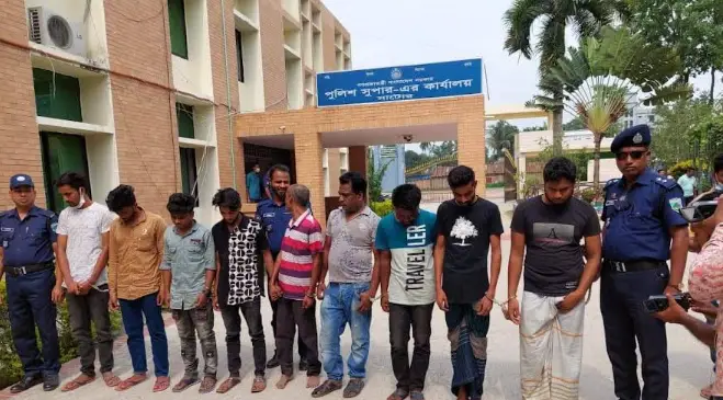 লালপুরে ইমো হ্যাকার প্রতারণা চক্রের আরো ৯ সদস্য আটক লালপুরে ইমো হ্যাকার প্রতারণা চক্রের আরো ৯ সদস্য আটক