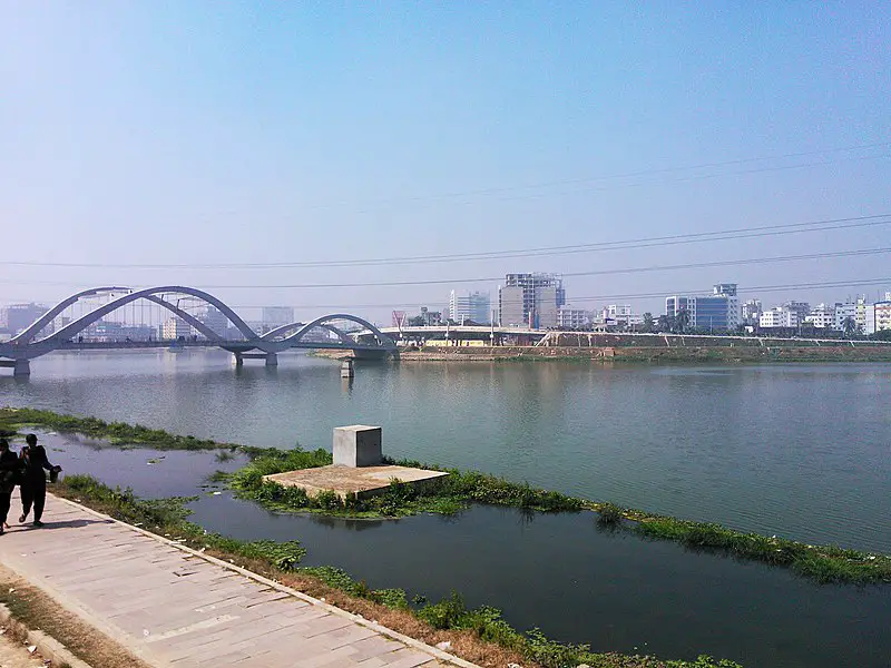 হাতিরঝিলে স্থাপনা উচ্ছেদসহ ওয়াটার ট্যাক্সি নিষিদ্ধে রায় প্রকাশ