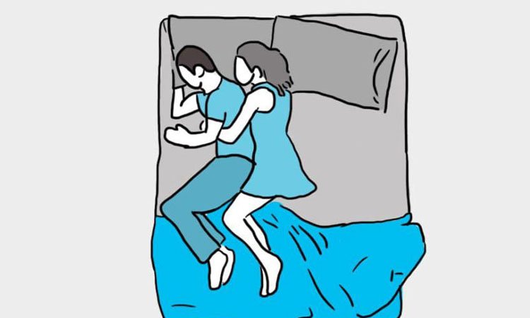 সঙ্গীর পাশে ঘুমালে সুস্থ থাকে শরীর