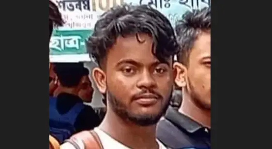 নারায়ণগঞ্জে ট্রেনে কাটা পড়ে নুর হোসেন নামে এক কলেজছাত্রের মৃত্যু