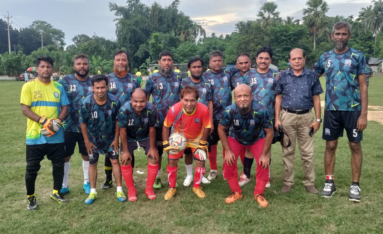 পদ্মা একাদশের ফুটবলারা, দারুণ খেলেছেন তারা। 