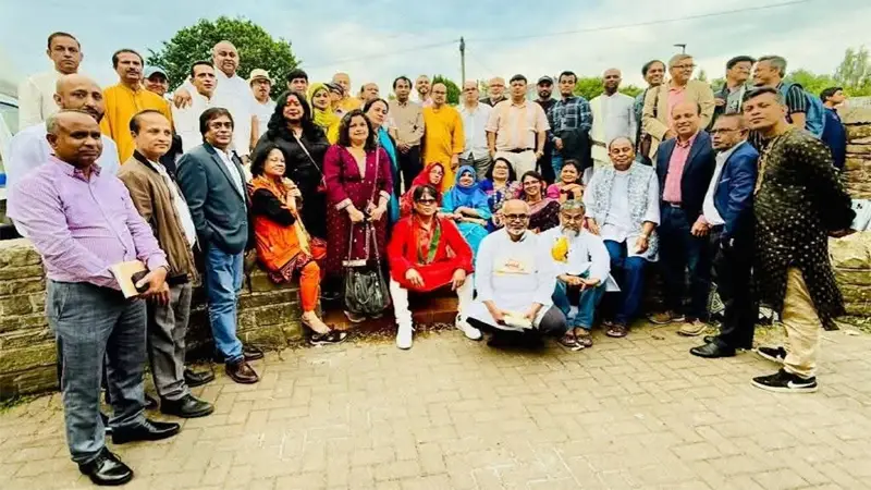 শেফফিল্ডের শব্দ উৎসবে প্রবীণ কবি-সাহিত্যিকদের মিলনমেলা