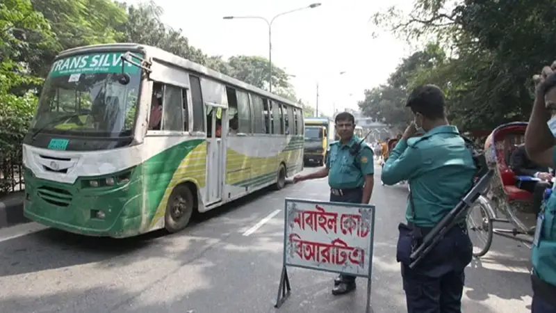 অতিরিক্ত ভাড়া আদায় রোধে রাজধানীতে ভ্রাম্যমাণ আদালত