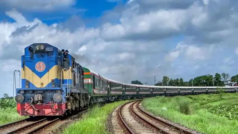সরাসরি রেল যোগাযোগ ২০২৭ সালে চট্টগ্রাম-রাজশাহী-খুলনায় সরাসরি রেল যোগাযোগ ২০২৭ সালে চট্টগ্রাম-রাজশাহী-খুলনায়