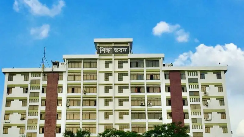 কম্পিউটার অপারেটর পদে ঢুকছেন ইঞ্জিনিয়াররা কম্পিউটার অপারেটর পদে ঢুকছেন ইঞ্জিনিয়াররা