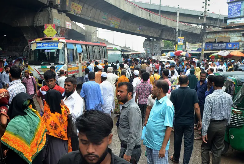 গণপরিবহনে নৈরাজ্য গণপরিবহনে নৈরাজ্য
