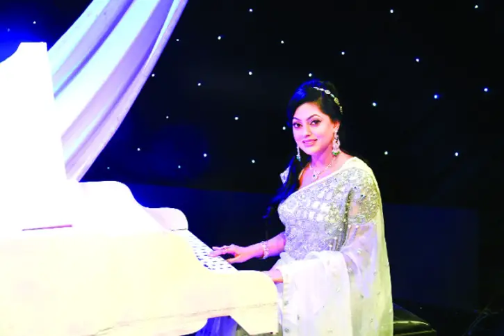 তারার মেলায় নিপুণ তারার মেলায় নিপুণ