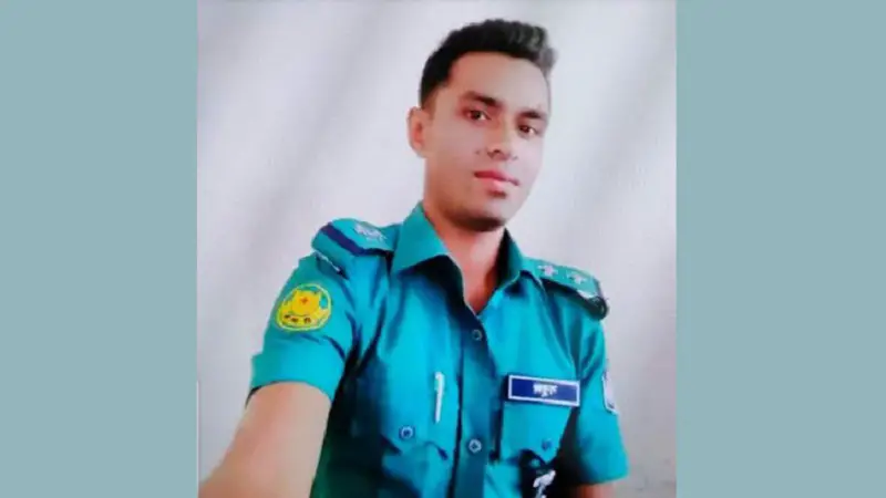নরসিংদীতে সড়ক দুর্ঘটনায় পুলিশের এস আই নিহত