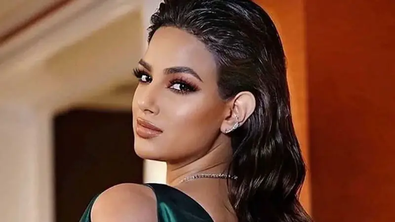 চুক্তি ভাঙায় বিশ্বসুন্দরীর সিন্ধুর বিরুদ্ধে মামলা চুক্তি ভাঙায় বিশ্বসুন্দরীর সিন্ধুর বিরুদ্ধে মামলা