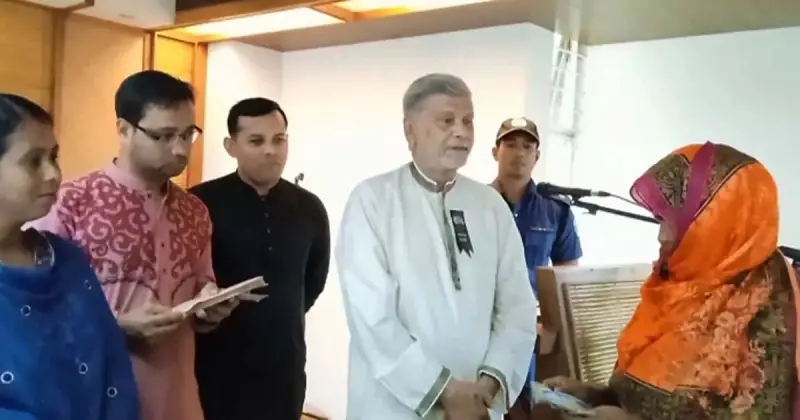 অন্য রাষ্ট্রের তৈরি সমস্যা আমাদের উপর এসে পড়েছে অন্য রাষ্ট্রের তৈরি সমস্যা আমাদের উপর এসে পড়েছে